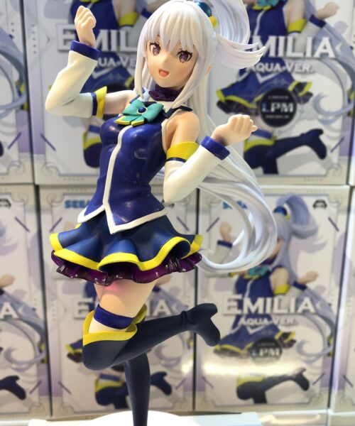 LPM Figure Emilia Aqua