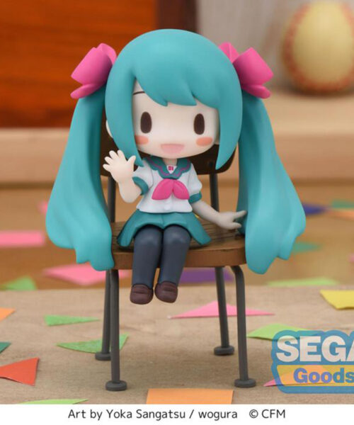 Hatsune Miku 16th Annyversary Perching Mini Figure Ver. A